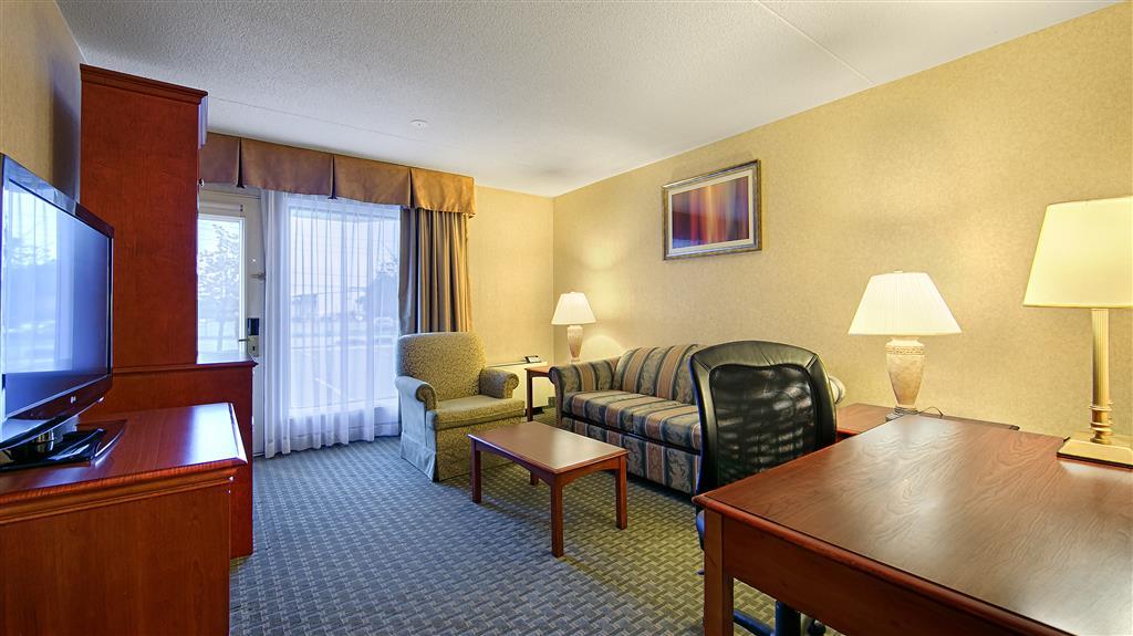 Quality Inn & Suites Brampton Exterior photo