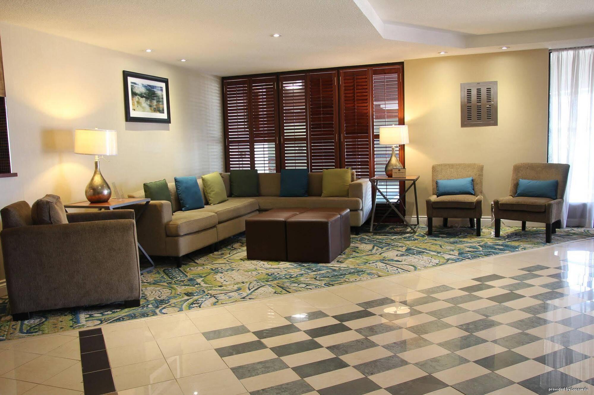 Quality Inn & Suites Brampton Exterior photo